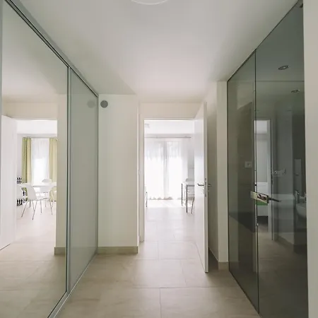 V Rodinném Domě * Hluboká nad Vltavou